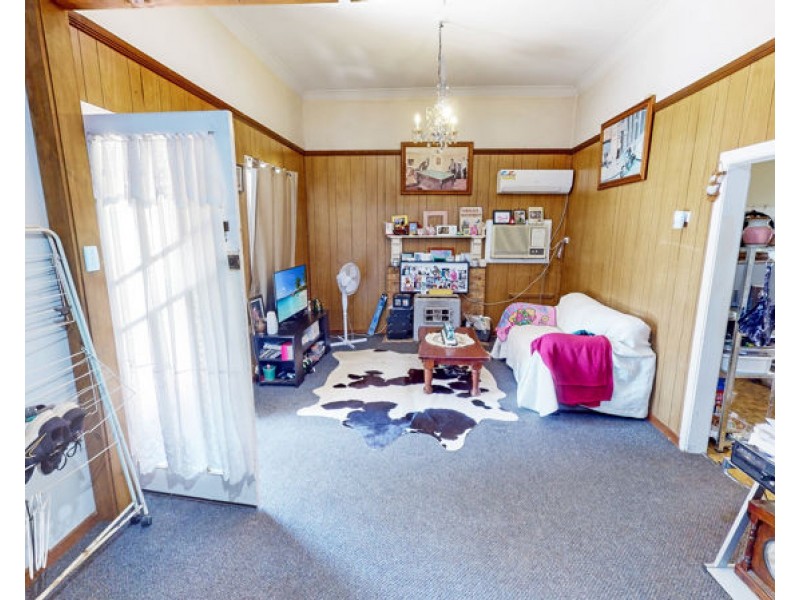 12 Illabo Road, Junee NSW 2663