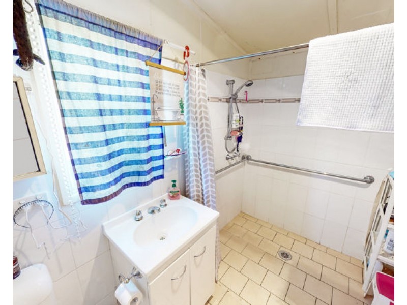 12 Illabo Road, Junee NSW 2663