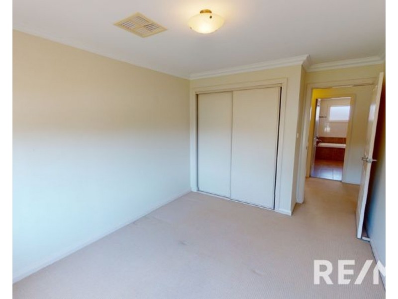 35 Pitt Street, Junee NSW 2663