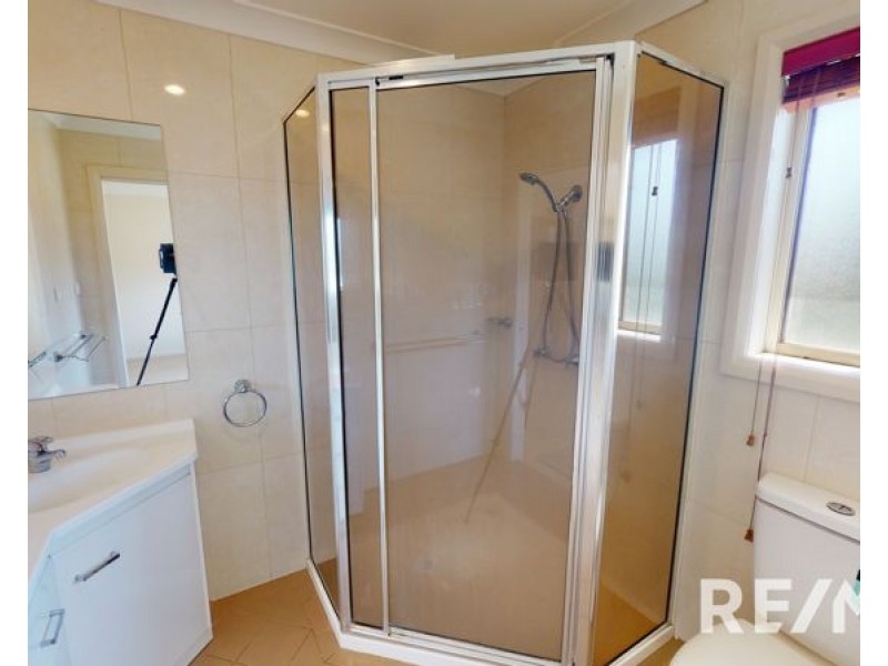 35 Pitt Street, Junee NSW 2663