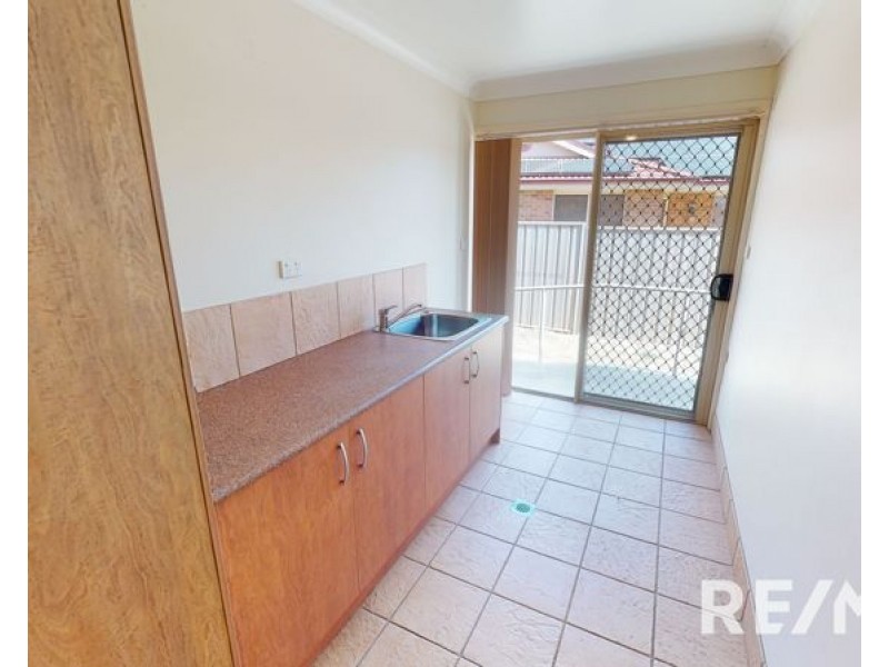 35 Pitt Street, Junee NSW 2663