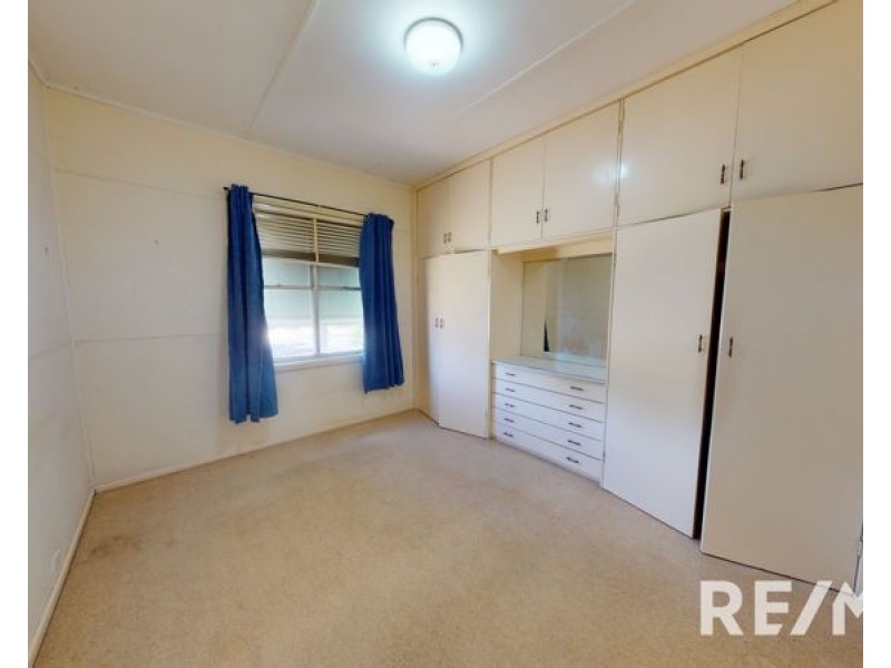 24 Florence Street, Junee NSW 2663