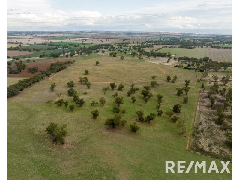 32 Murrulebale Road, Old Junee NSW 2652