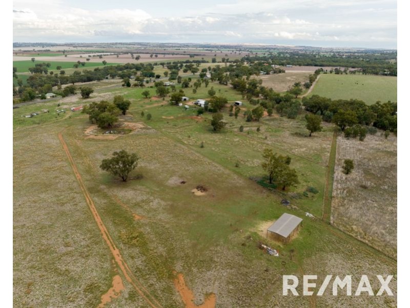 32 Murrulebale Road, Old Junee NSW 2652