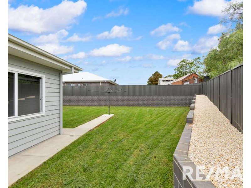 41 Hayes Crescent, Junee NSW 2663