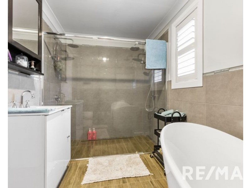 30 George Street, Junee NSW 2663