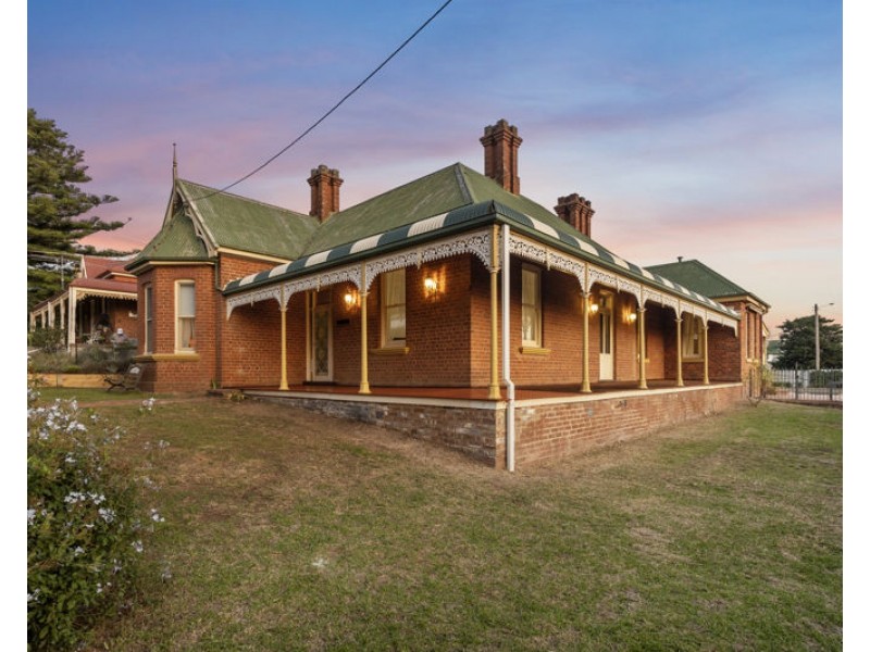 15 Dalley Street, Junee NSW 2663