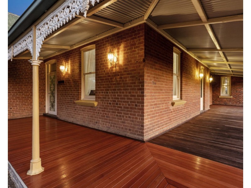 15 Dalley Street, Junee NSW 2663