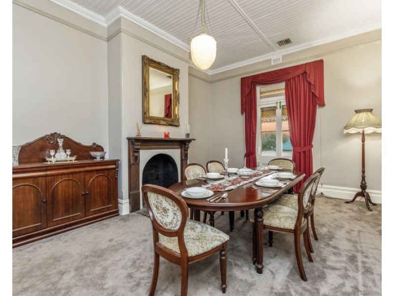 15 Dalley Street, Junee NSW 2663