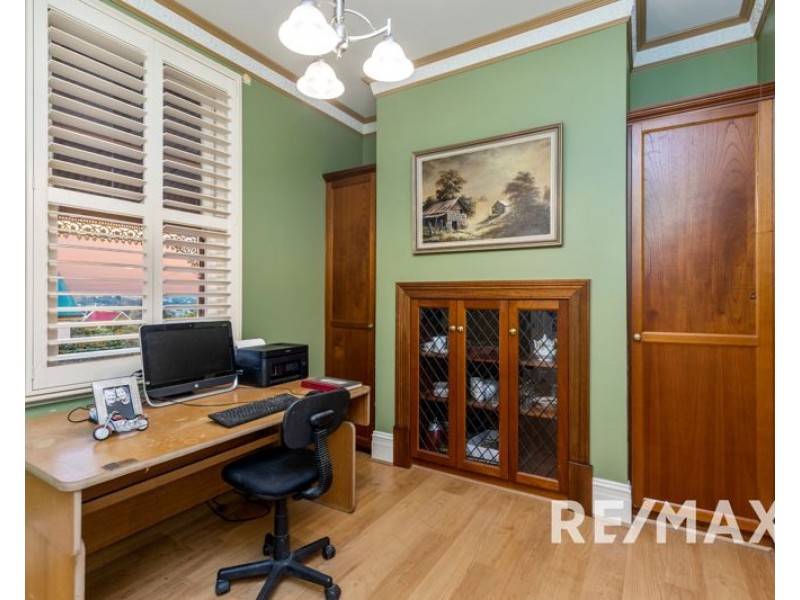 15 Dalley Street, Junee NSW 2663