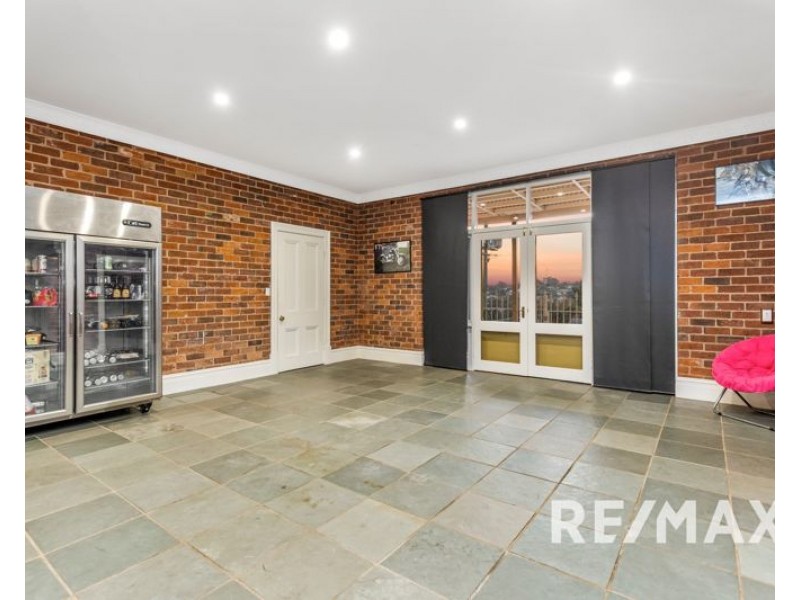 15 Dalley Street, Junee NSW 2663