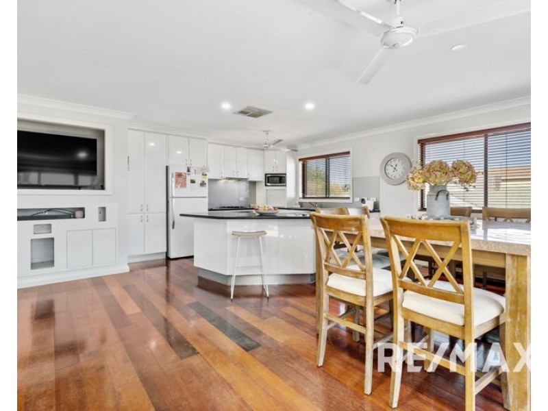 61 Commins St, Junee NSW 2663