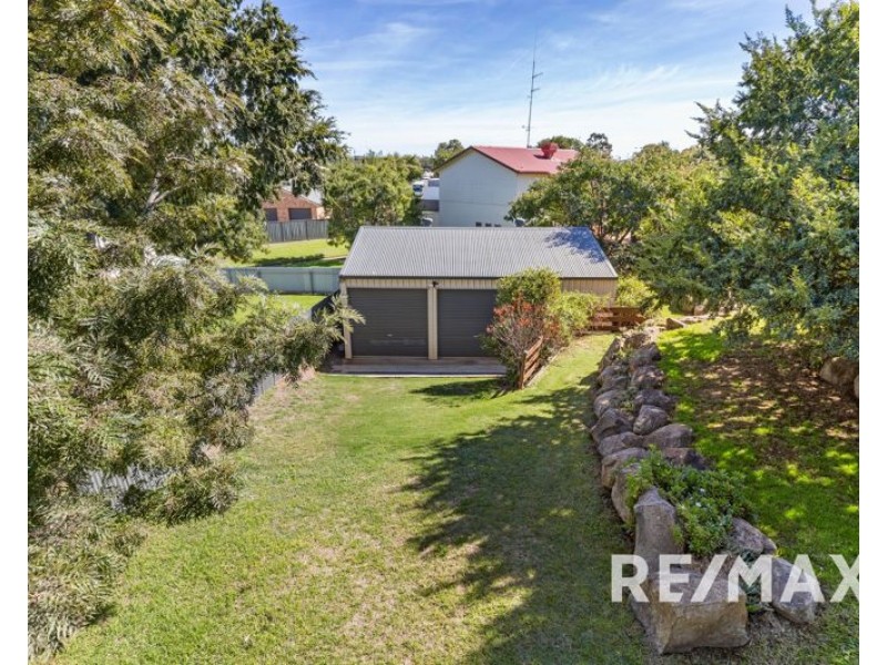 61 Commins St, Junee NSW 2663