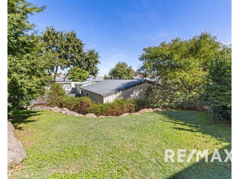 61 Commins St, Junee NSW 2663