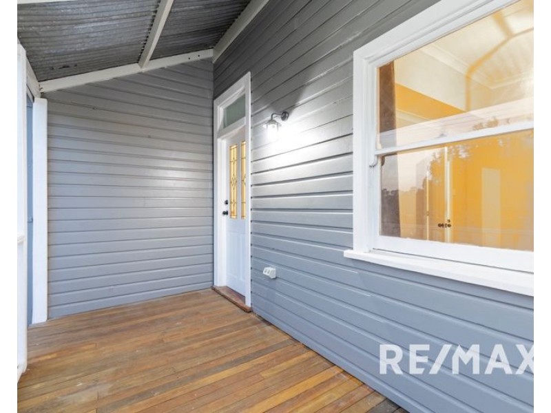 92 Hill St, Junee NSW 2663