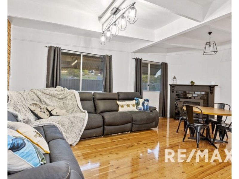 92 Hill St, Junee NSW 2663