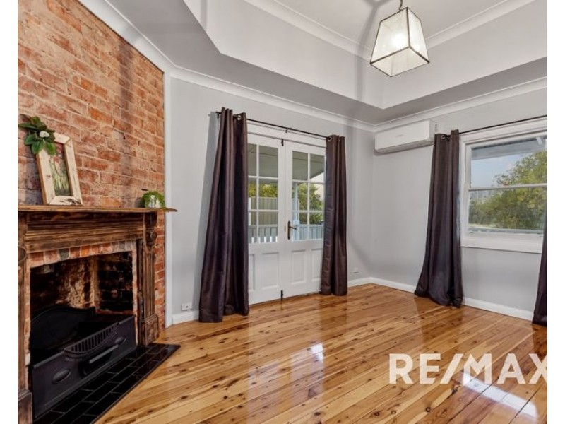 92 Hill St, Junee NSW 2663