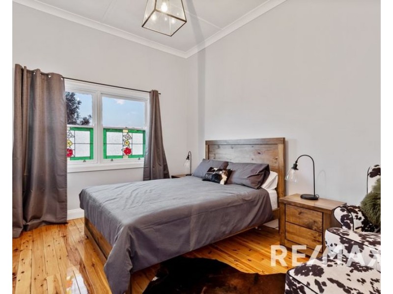 92 Hill St, Junee NSW 2663