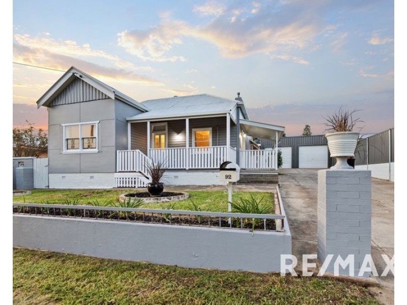 92 Hill St, Junee NSW 2663