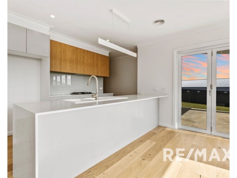 22 Hayes Crescent, Junee NSW 2663