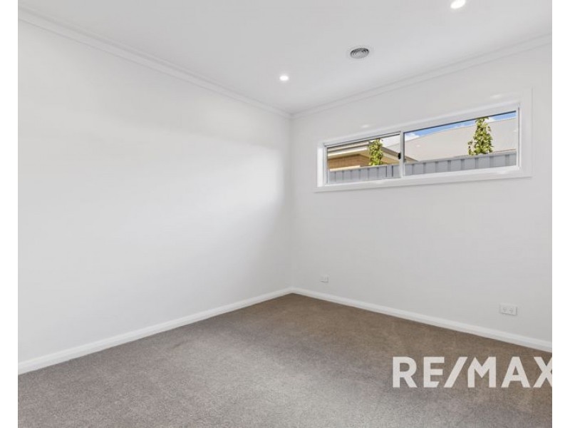 22 Hayes Crescent, Junee NSW 2663