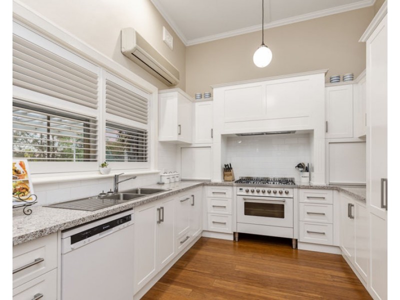 29 Pretoria Avenue, Junee NSW 2663