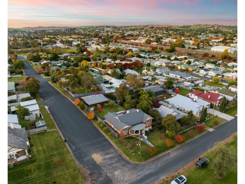 29 Pretoria Avenue, Junee NSW 2663