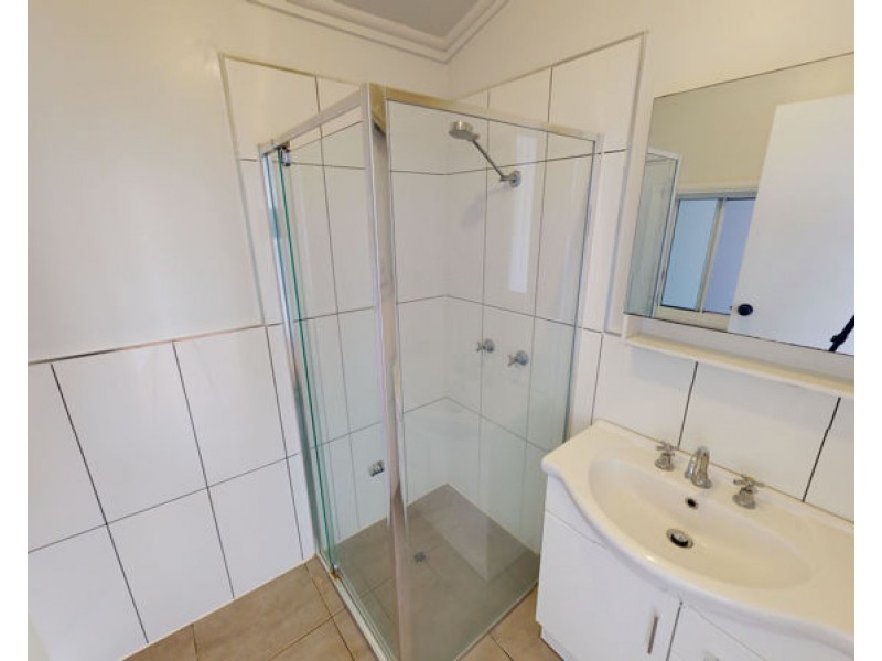 27 Commins Street, Junee NSW 2663