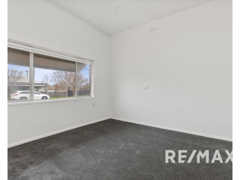 35 Gloucester Street, Junee NSW 2663