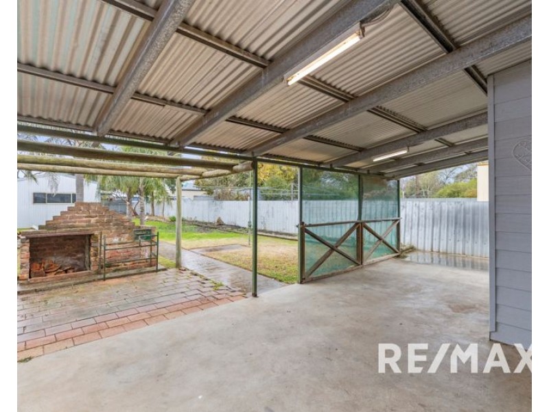 35 Gloucester Street, Junee NSW 2663
