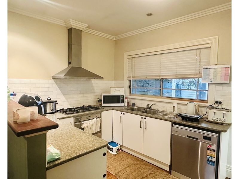 19 George St, Junee NSW 2663