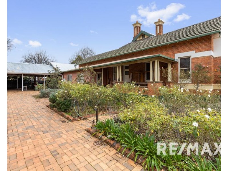 56 Bruce Street, Coolamon NSW 2701