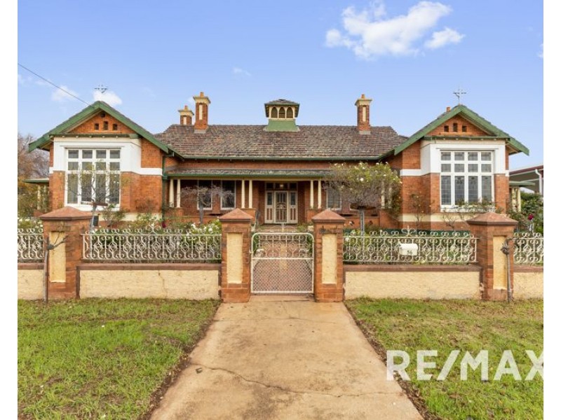 56 Bruce Street, Coolamon NSW 2701