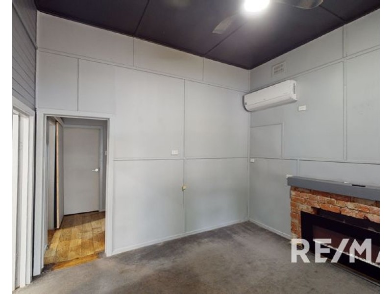 4 Elizabeth Street, Junee NSW 2663