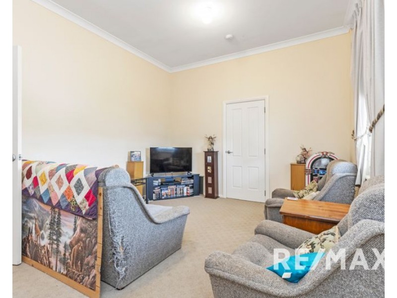 62 Joffre Street, Junee NSW 2663
