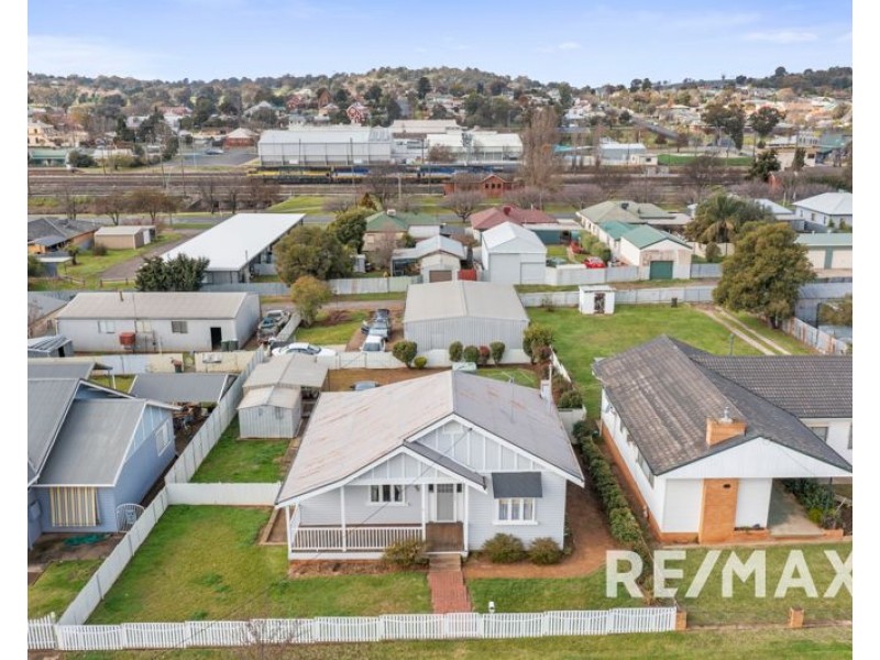 62 Joffre Street, Junee NSW 2663