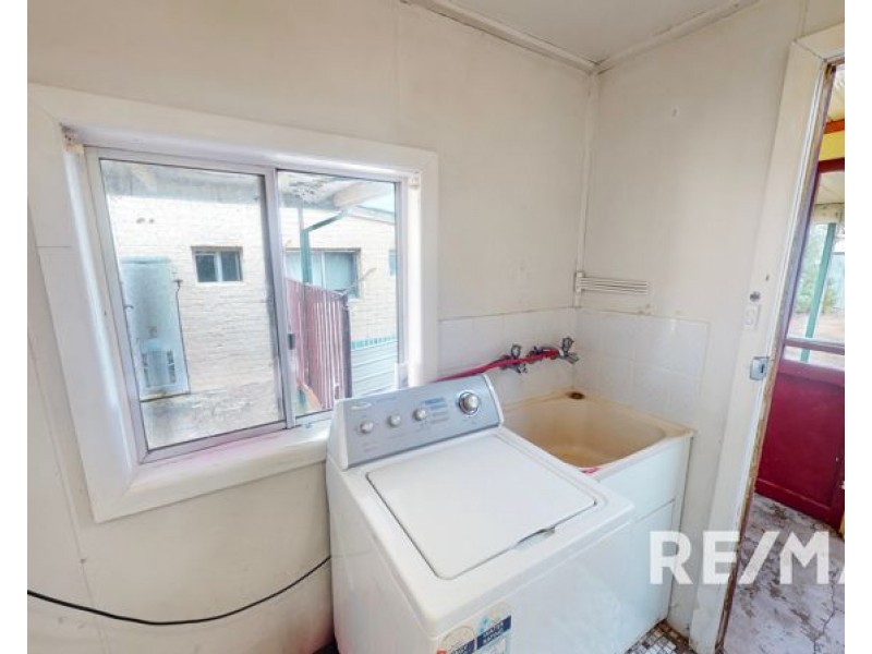 30 Hammond Street, Junee NSW 2663