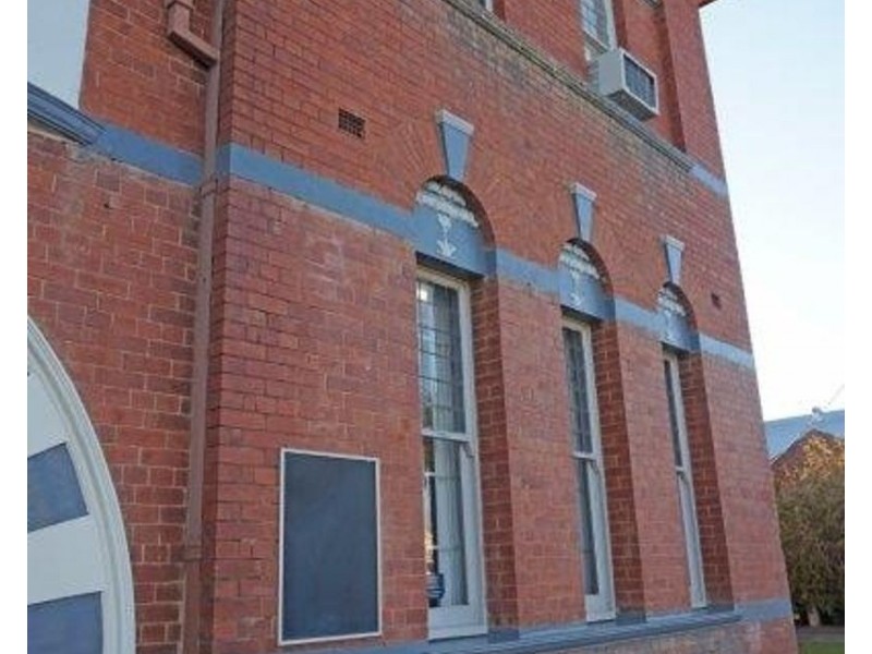97 Broadway, Junee NSW 2663