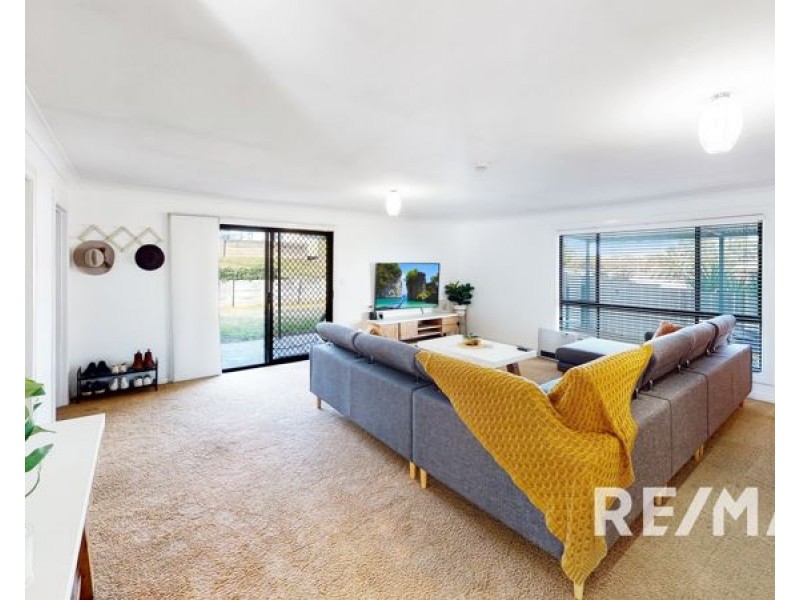 44 Commins St, Junee NSW 2663