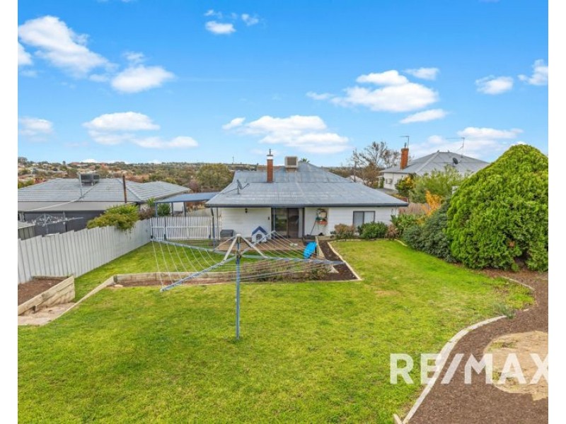 44 Commins St, Junee NSW 2663