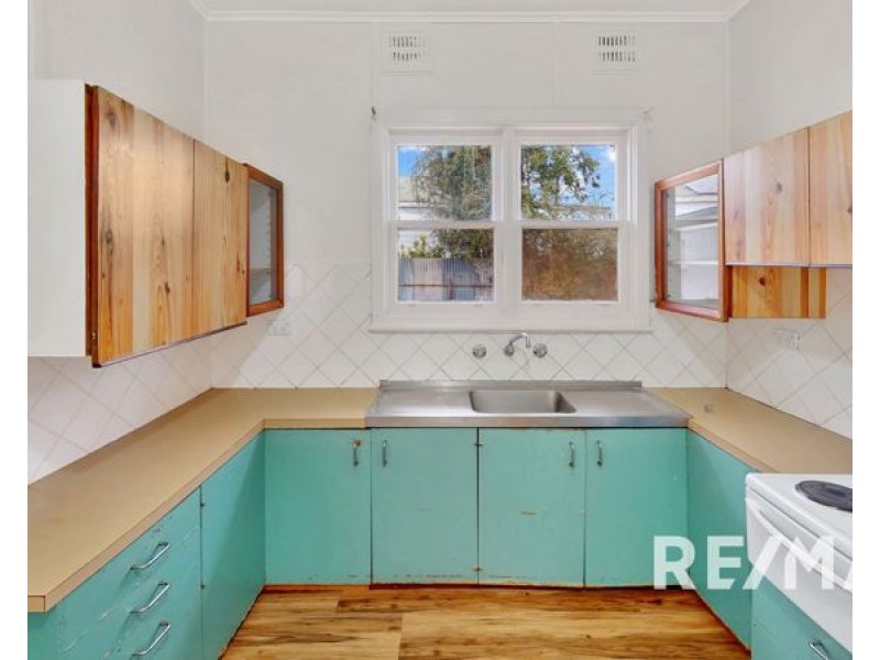 19 Elizabeth Street, Junee NSW 2663