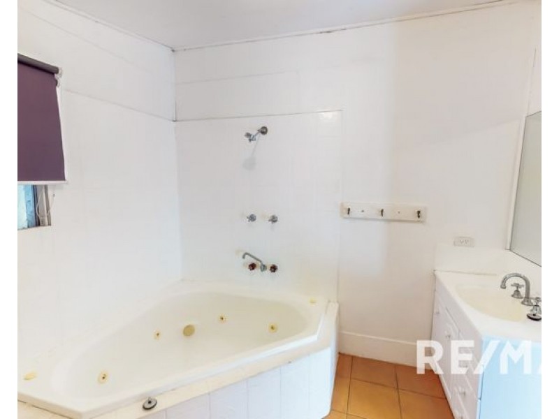 1 Ducker Street, Junee NSW 2663