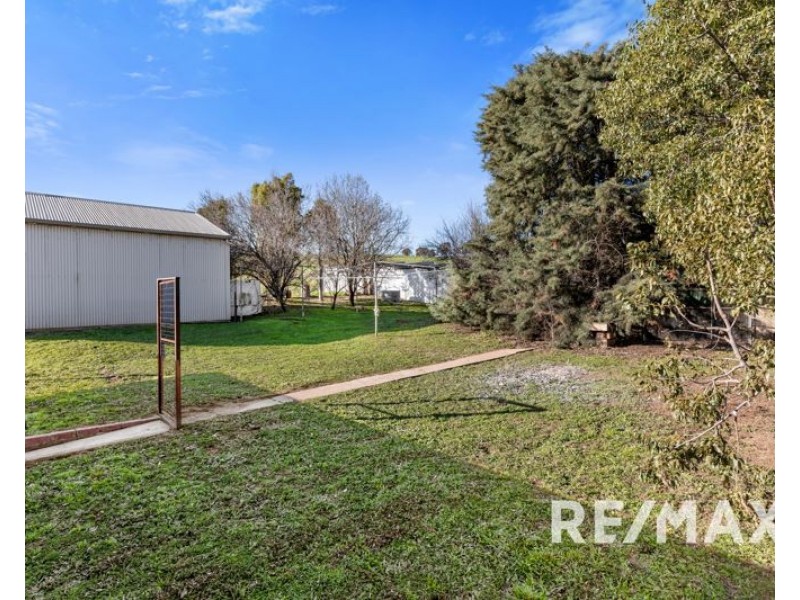 22 Boundary Street, Junee NSW 2663
