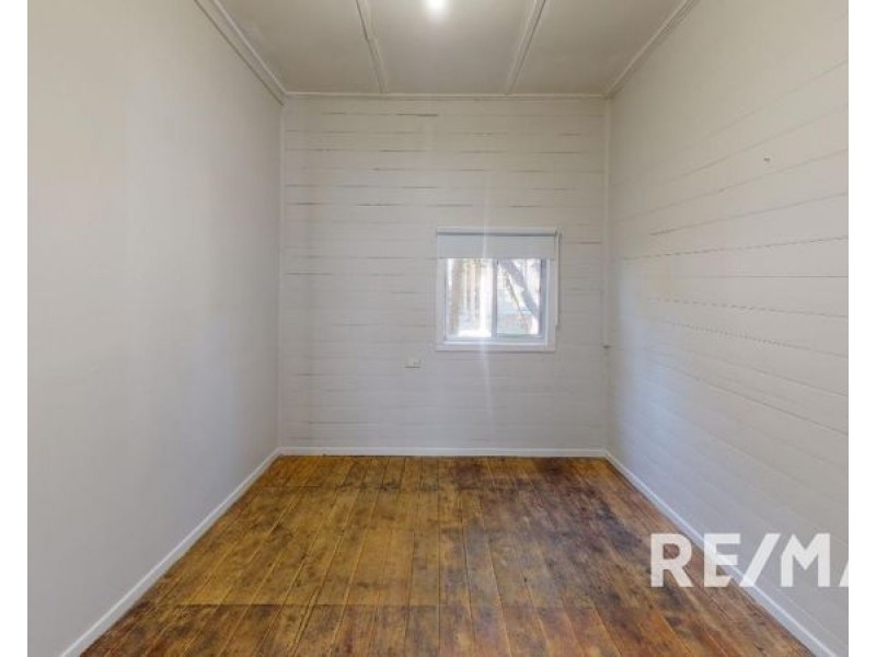 6 Broadway, Junee NSW 2663