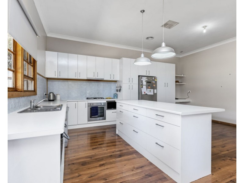 76 Lisgar Street, Junee NSW 2663