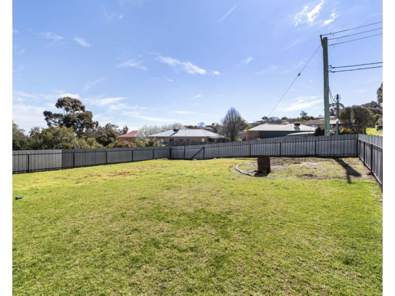 76 Lisgar Street, Junee NSW 2663