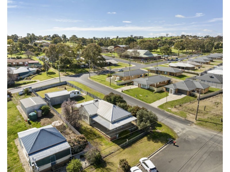 76 Lisgar Street, Junee NSW 2663