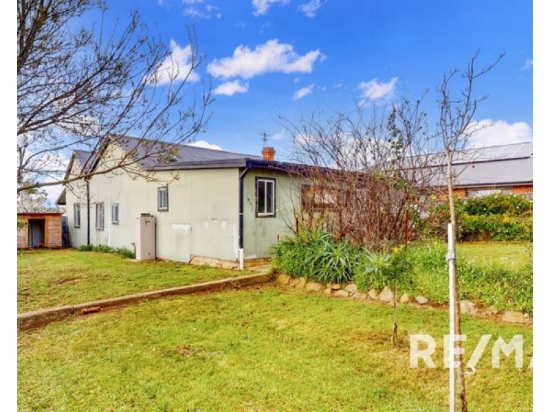 67 George Street, Junee NSW 2663