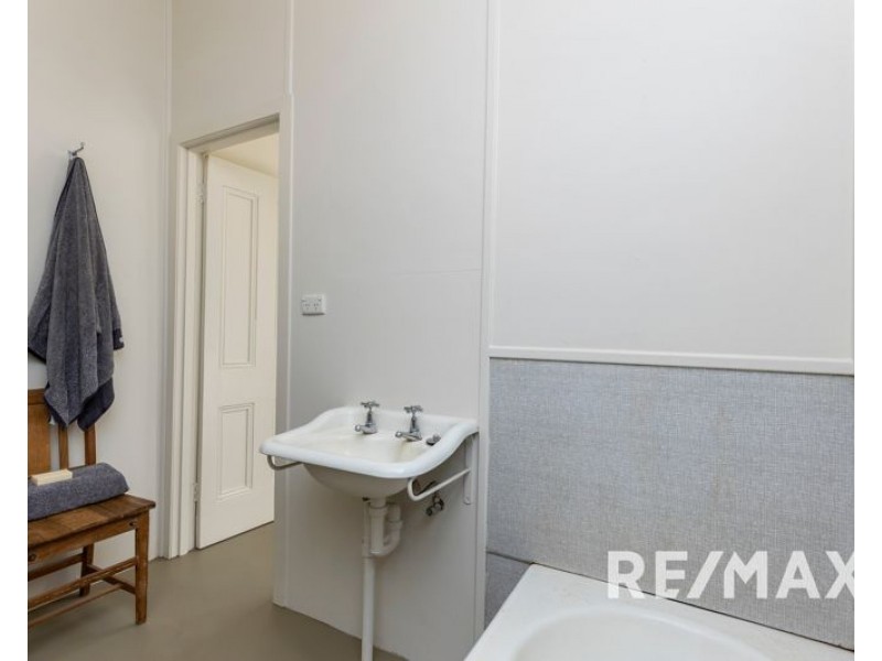 17 Wade Street, Coolamon NSW 2701