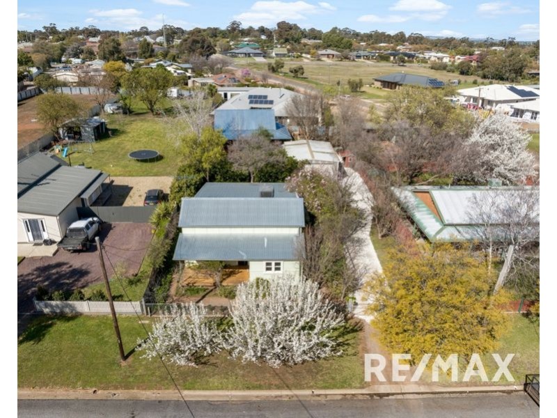 17 Wade Street, Coolamon NSW 2701
